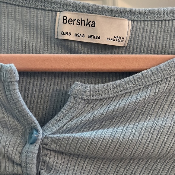 top - Picture 3 of 4